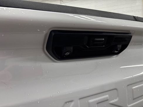 Used 2023 Chevrolet Silverado 1500 LT image 16