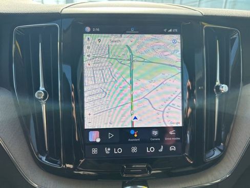 Certified 2025 Volvo XC60 B5 Plus image 22