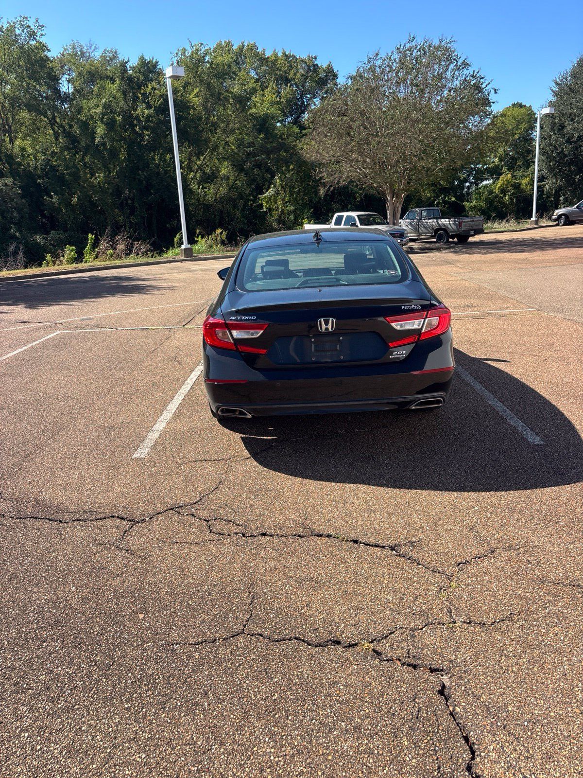 Used 2018 Honda Accord Touring image 6