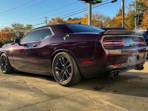 Used 2022 Dodge Challenger R/T Scat Pack w/ Shaker Package image 4