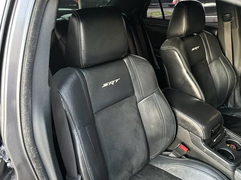 Used 2014 Chrysler 300 SRT8 w/ Leather Interior Group RWD image 17