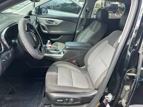 Used 2023 Chevrolet Blazer LT w/ Driver Confidence Package FWD image 9