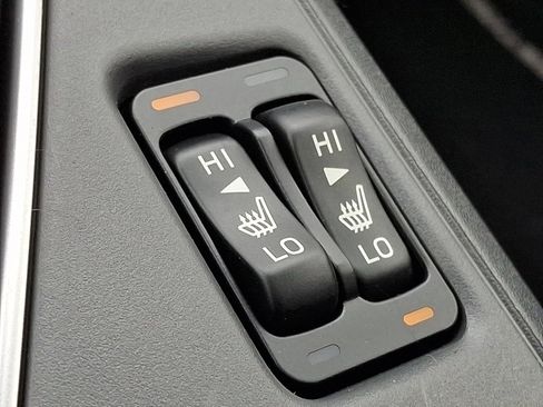 Certified 2025 Subaru Crosstrek 2.0i Premium image 25