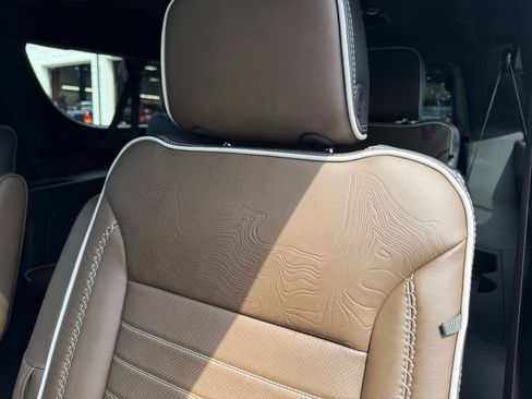 New 2026 GMC Yukon XL Denali Ultimate AWD/4WD image 17