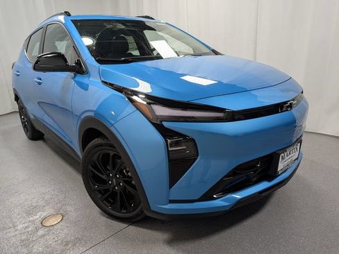 New 2027 Chevrolet Bolt RS w/ Technology Package FWD image 2