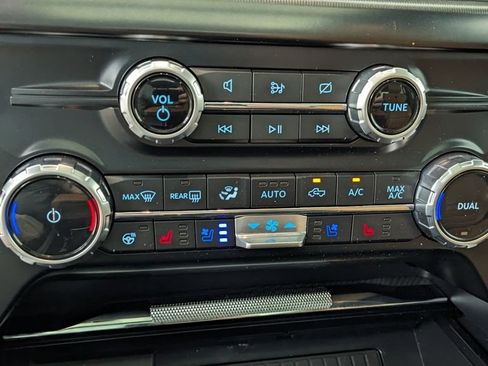 Certified 2023 Ford F150 Platinum w/ FX4 Off-Road Package AWD/4WD image 29