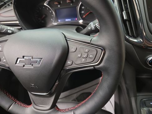 Used 2023 Chevrolet Equinox RS w/ RS Leather Package AWD/4WD image 18