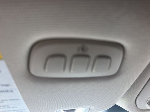 Used 2022 Lincoln Aviator Reserve AWD/4WD image 27