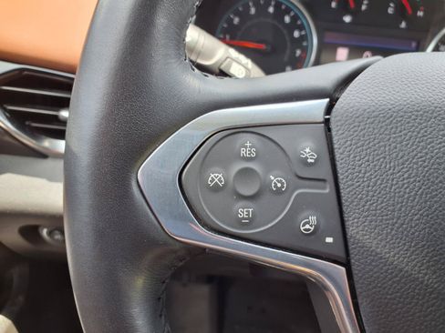 Used 2021 Chevrolet Traverse High Country AWD/4WD image 17