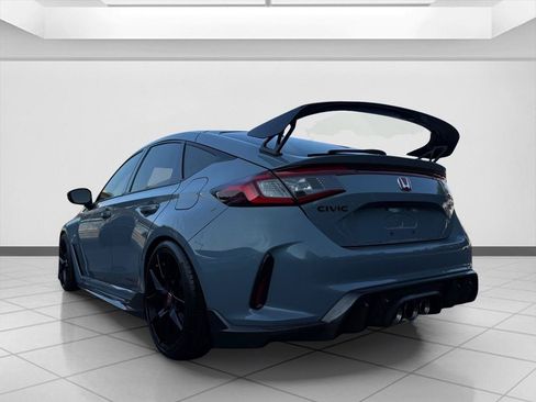 Used 2024 Honda Civic Type R image 3