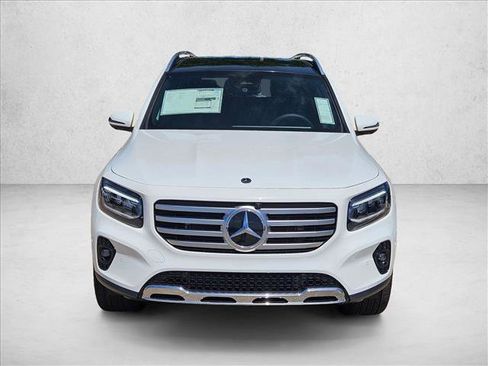 New 2026 Mercedes-Benz GLB 250 4MATIC image 2