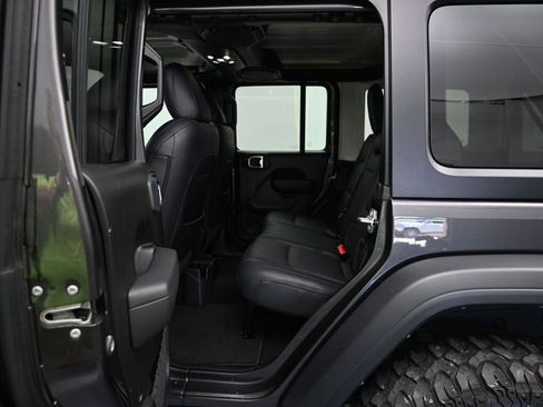 Used 2022 Jeep Wrangler Unlimited Sport image 22