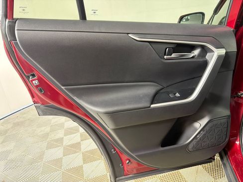 Used 2020 Toyota RAV4 XLE w/ Convenience Package AWD/4WD image 23