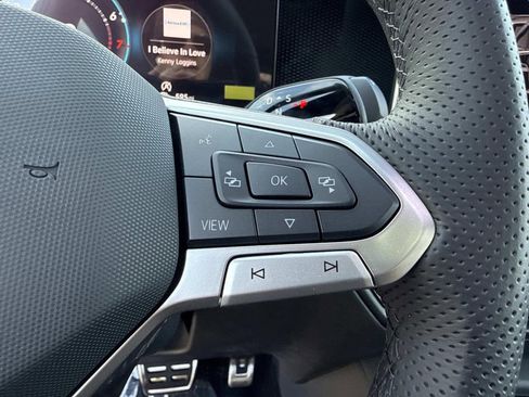 New 2026 Volkswagen Tiguan SE R-Line FWD image 32