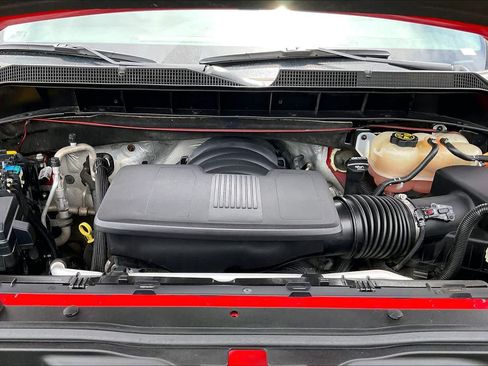 Used 2021 Chevrolet Silverado 1500 LT AWD/4WD image 32