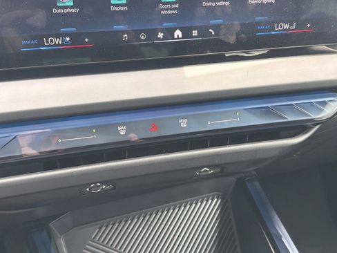 Certified 2025 BMW X3 xDrive30 AWD/4WD image 30