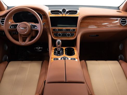 Certified 2021 Bentley Bentayga image 27