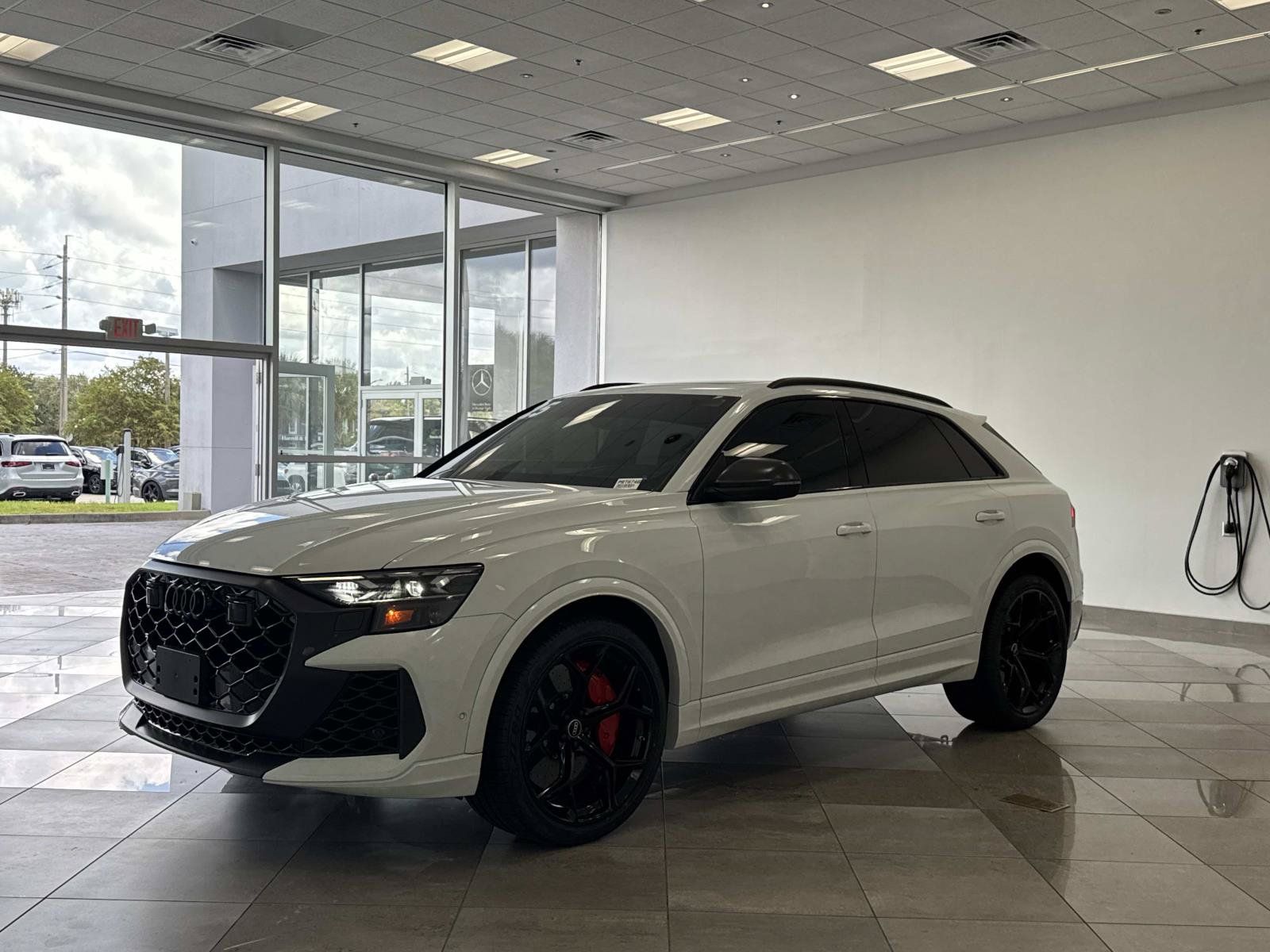 Used 2025 Audi RS Q8 performance AWD/4WD image 28