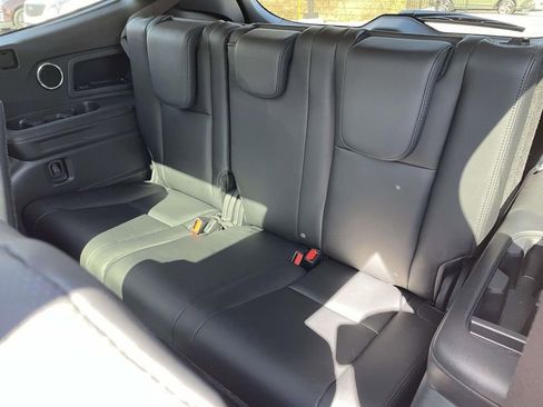 Certified 2025 Subaru Ascent Bronze Edition w/ Popular Package #2 image 12