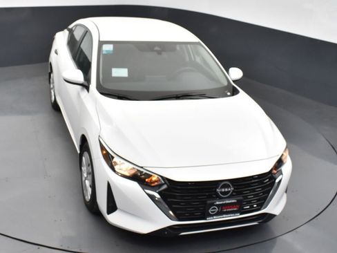 Used 2025 Nissan Sentra S image 42