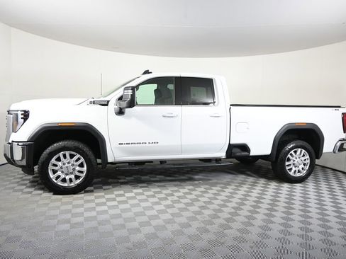Used 2024 GMC Sierra 3500 SLE w/ SLE Value Package AWD/4WD image 2