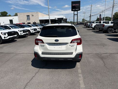 Used 2019 Subaru Outback 3.6R Touring AWD/4WD image 33