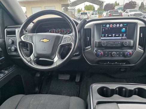 Used 2018 Chevrolet Silverado 1500 LT w/ LT Eassist Package image 11