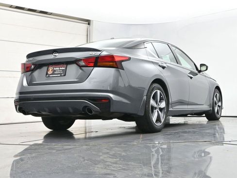 Used 2019 Nissan Altima 2.5 SV FWD image 30