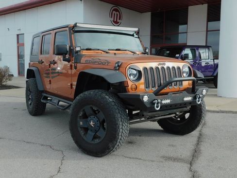 Used 2011 Jeep Wrangler Unlimited Sport image 2