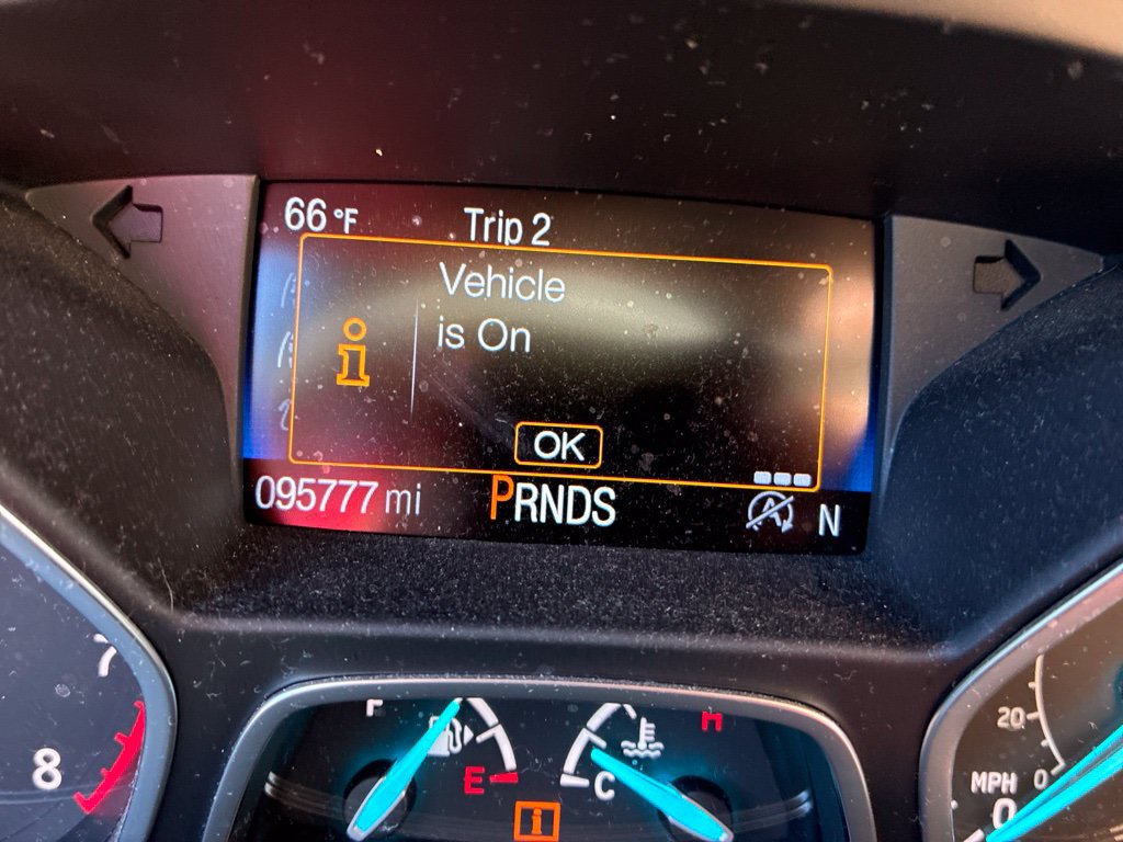 Used 2018 Ford Escape SE w/ SE Sync 3 Package AWD/4WD image 8
