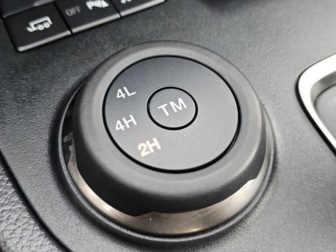 Used 2022 Ford Ranger Lariat w/ Equipment Group 501A High image 9