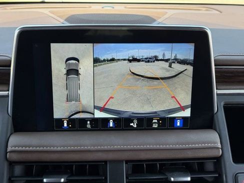 Used 2023 Chevrolet Tahoe High Country image 15