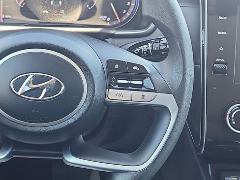 Certified 2023 Hyundai Tucson SEL AWD/4WD image 16