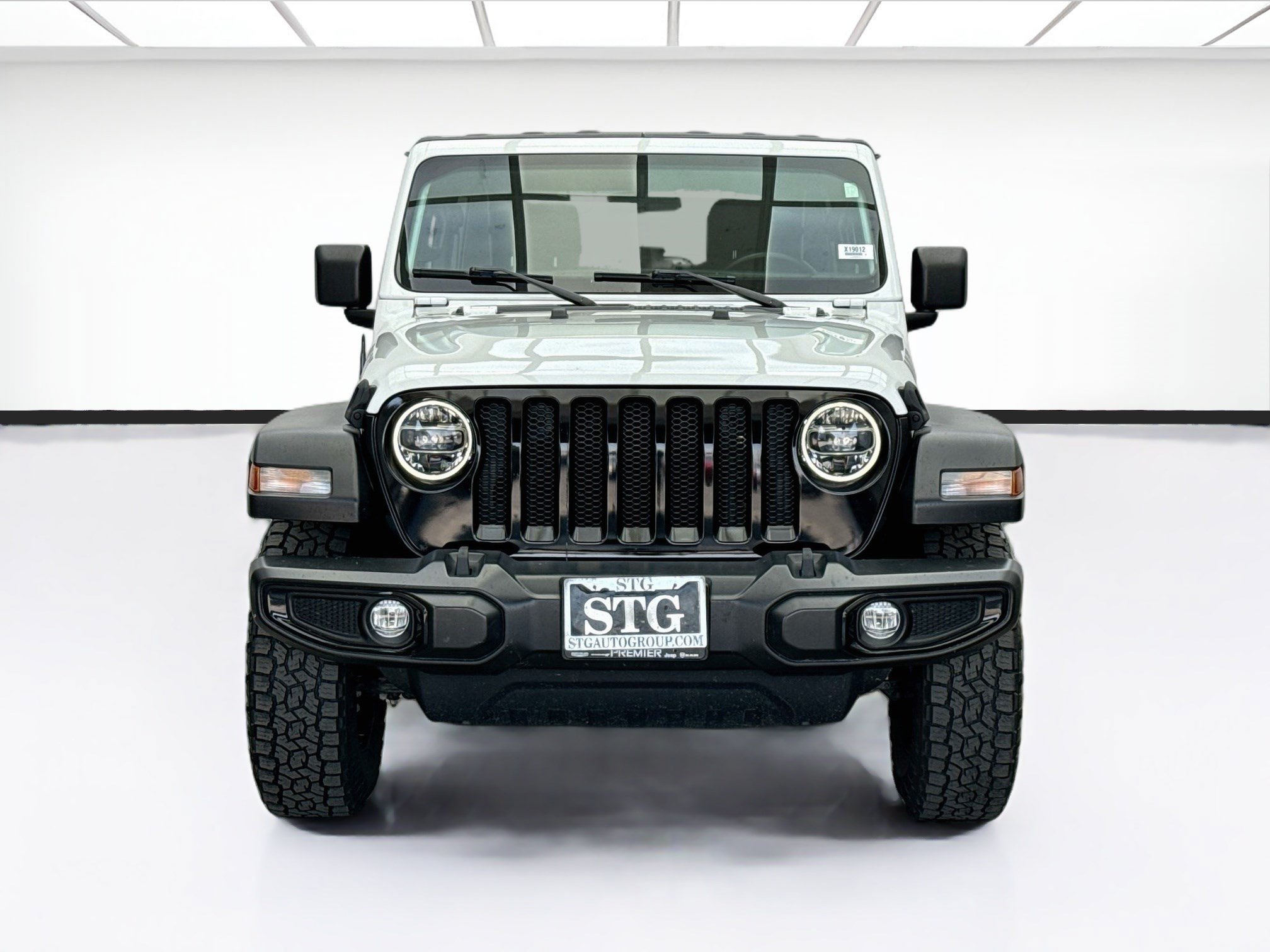 Used 2021 Jeep Wrangler Unlimited Sport AWD/4WD image 2