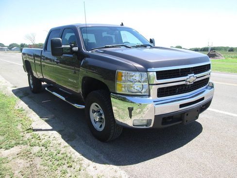 Used 2010 Chevrolet Silverado 3500 LT w/ Exterior Plus Package AWD/4WD image 6