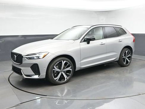 Used 2024 Volvo XC60 B5 Ultimate w/ Climate Package AWD/4WD image 4