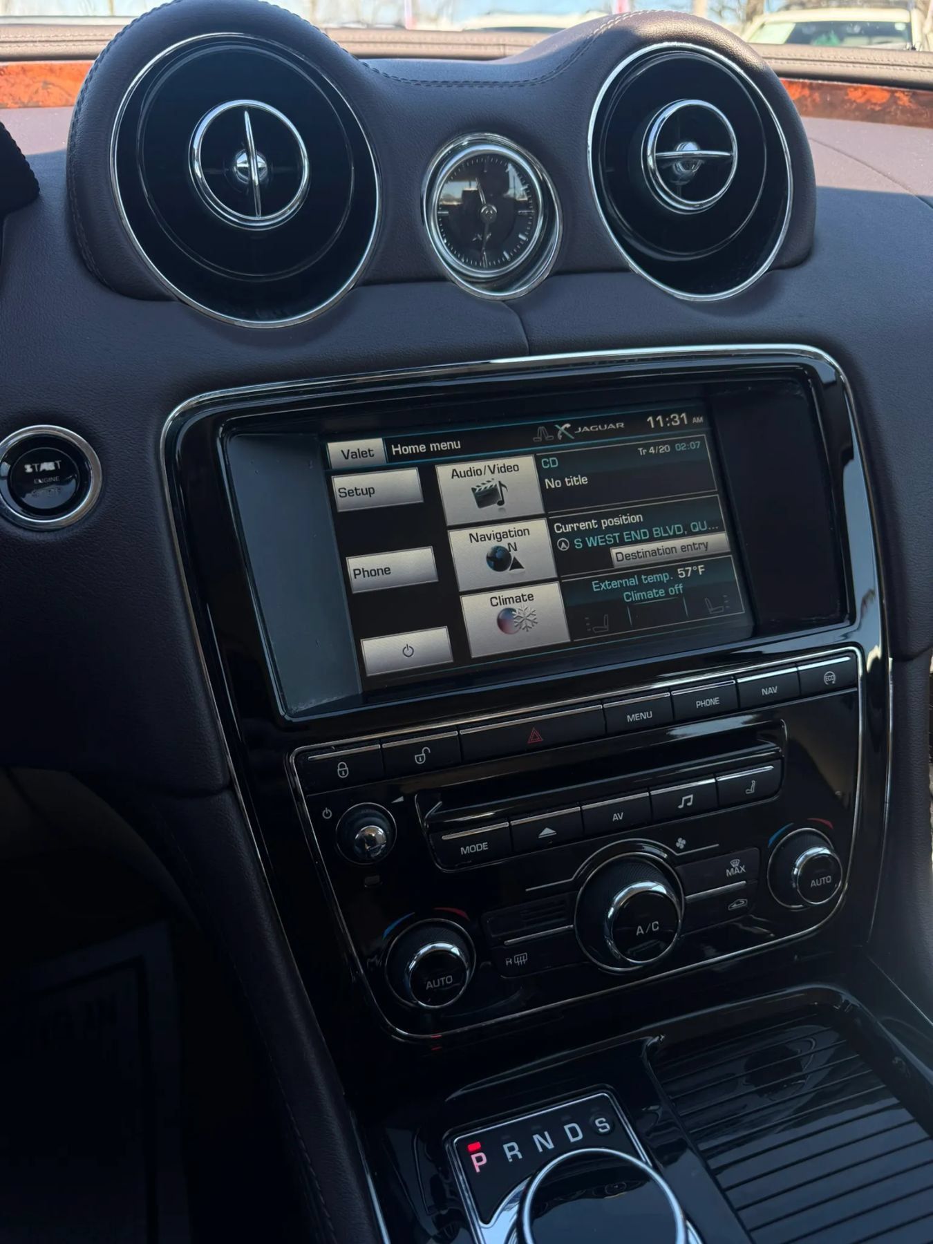 Used 2015 Jaguar XJ RWD image 25