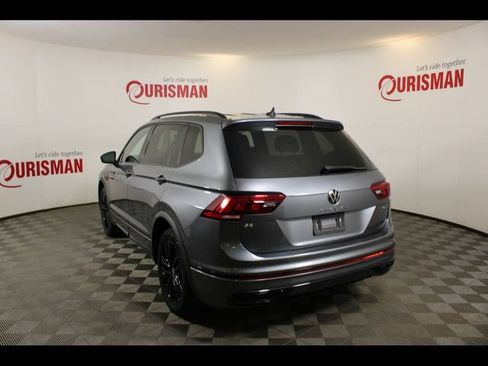 Used 2022 Volkswagen Tiguan SE R-Line AWD/4WD image 6