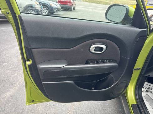 Used 2015 Kia Soul FWD image 14