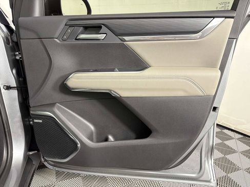 New 2026 GMC Acadia Elevation w/ Elevation Premium Package image 24