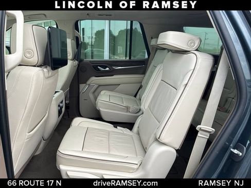 Used 2021 GMC Yukon Denali w/ Denali Ultimate Package AWD/4WD image 19