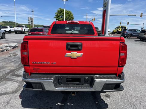 Used 2018 Chevrolet Colorado W/T AWD/4WD image 5
