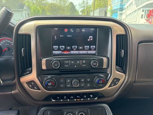 Used 2016 GMC Sierra 2500 Denali w/ Duramax Plus Package image 15