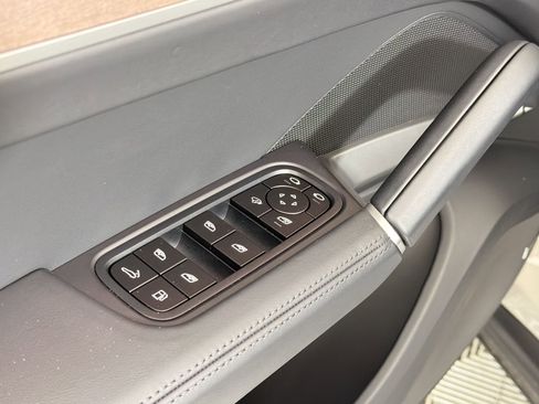 New 2026 Porsche Cayenne S AWD/4WD image 22