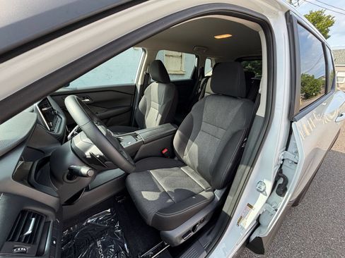 Used 2026 Nissan Rogue SV FWD image 37