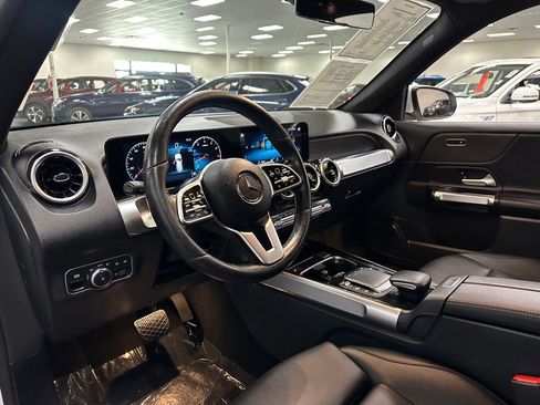 Used 2022 Mercedes-Benz GLB 250 image 14