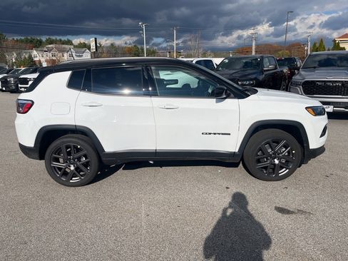 New 2026 Jeep Compass Limited image 8