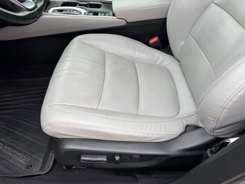 Certified 2018 Honda Accord Touring image 20