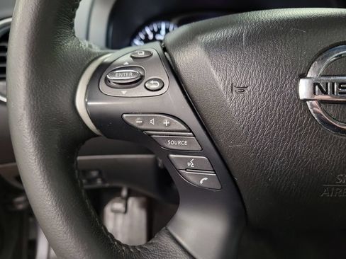 Used 2016 Nissan Pathfinder Platinum AWD/4WD image 27