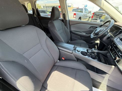 Used 2023 Nissan Rogue S AWD/4WD image 35